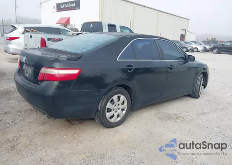 2008 Toyota Camry Le z USA, uszkodzony, nr VIN 4T4BE46K38R026561